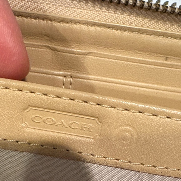 COACH Tan Leather Women's Wallet - Picture 5 of 6